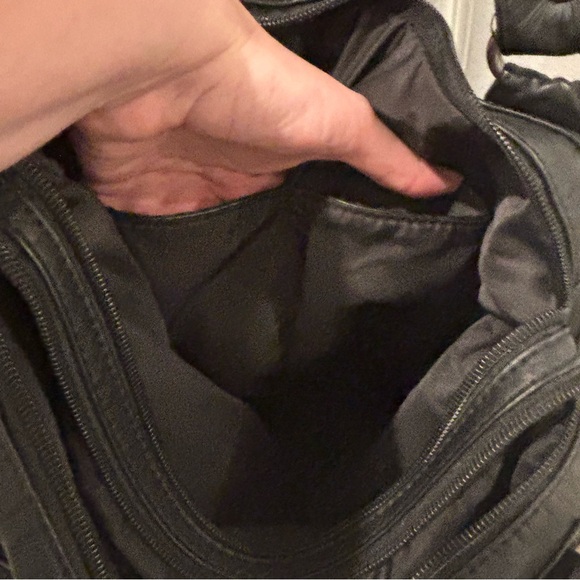 Like ๐! Vintage Style Faux Leather / Vegan Bag - Picture 14 of 15